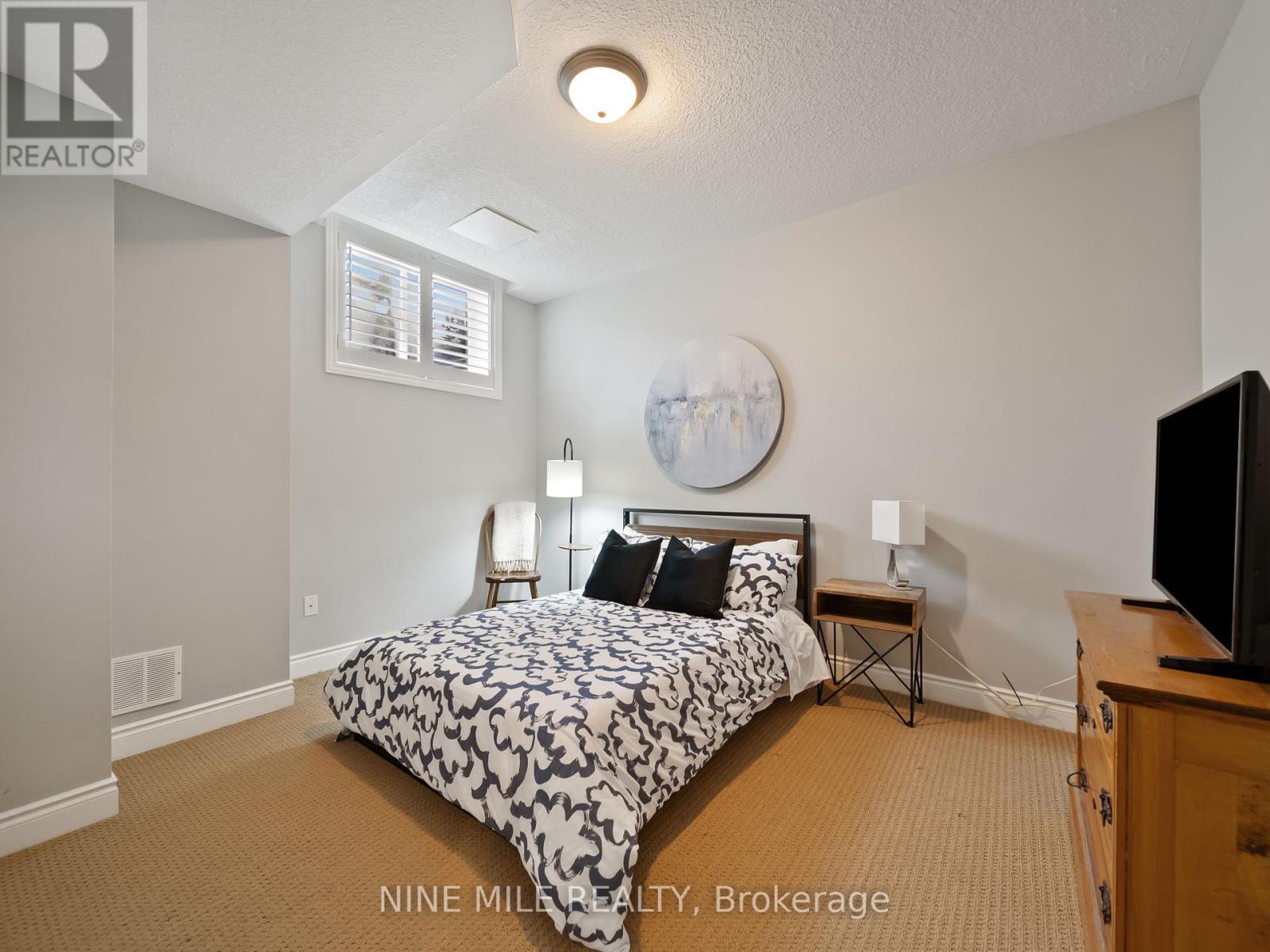 8 - 5 Invermara Court, Orillia, Ontario  L3V 8B4 - Photo 25 - S12188196