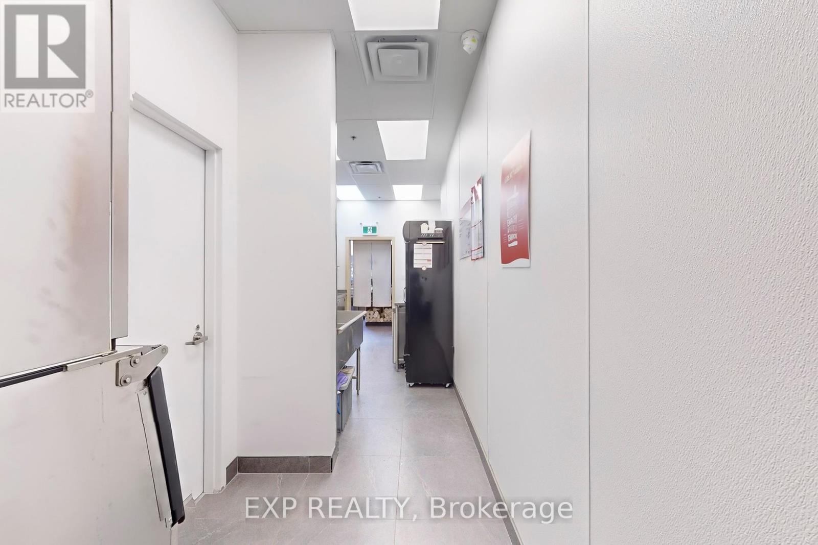 112 - 81 St Clair Avenue E, Toronto (Rosedale-Moore Park), Ontario  M4T 1M7 - Photo 16 - C12187565