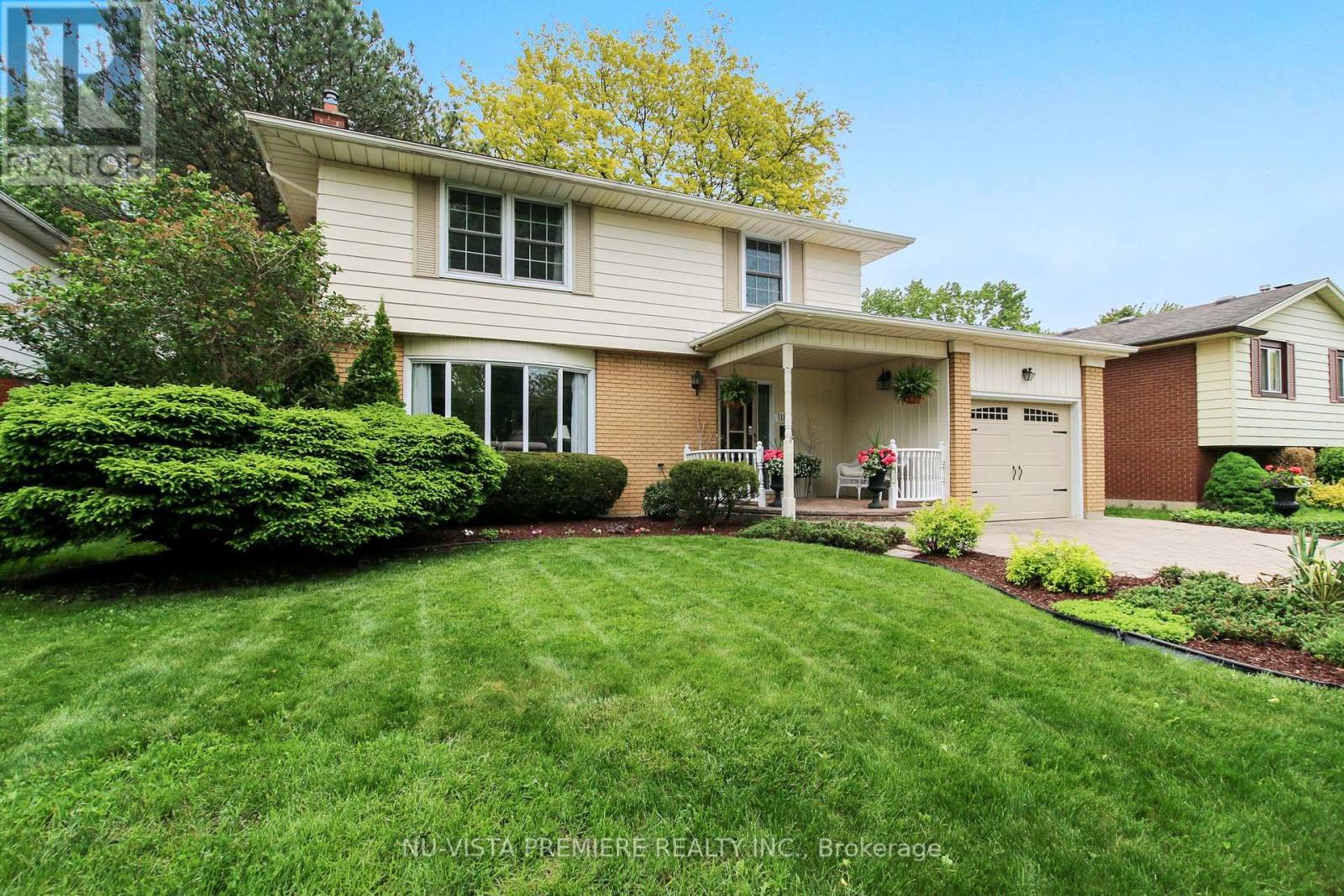Photo 2 of 37 for 1185 Guildwood Boulevard