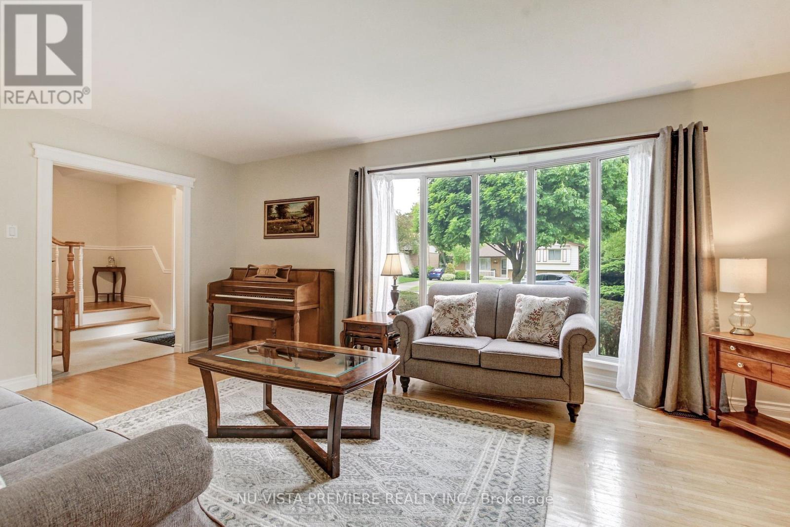 Photo 7 of 37 for 1185 Guildwood Boulevard