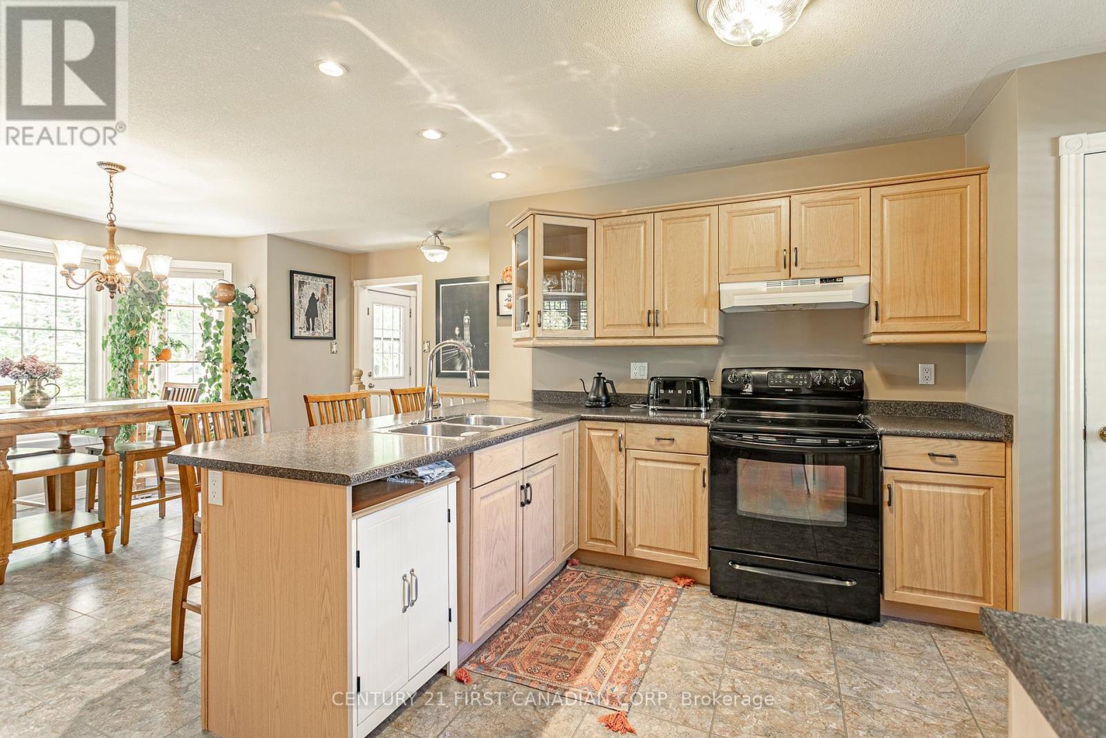 37 Tarry Parkway, Aylmer, Ontario  N5H 3E2 - Photo 8 - X12188233