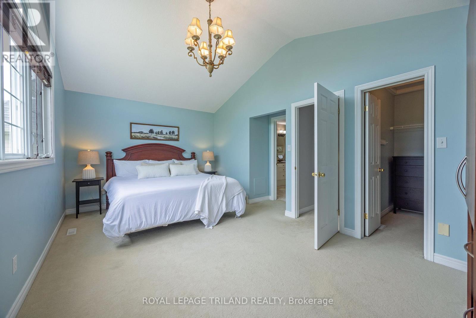 Photo 20 of 46 for 588 North Leaksdale Circle