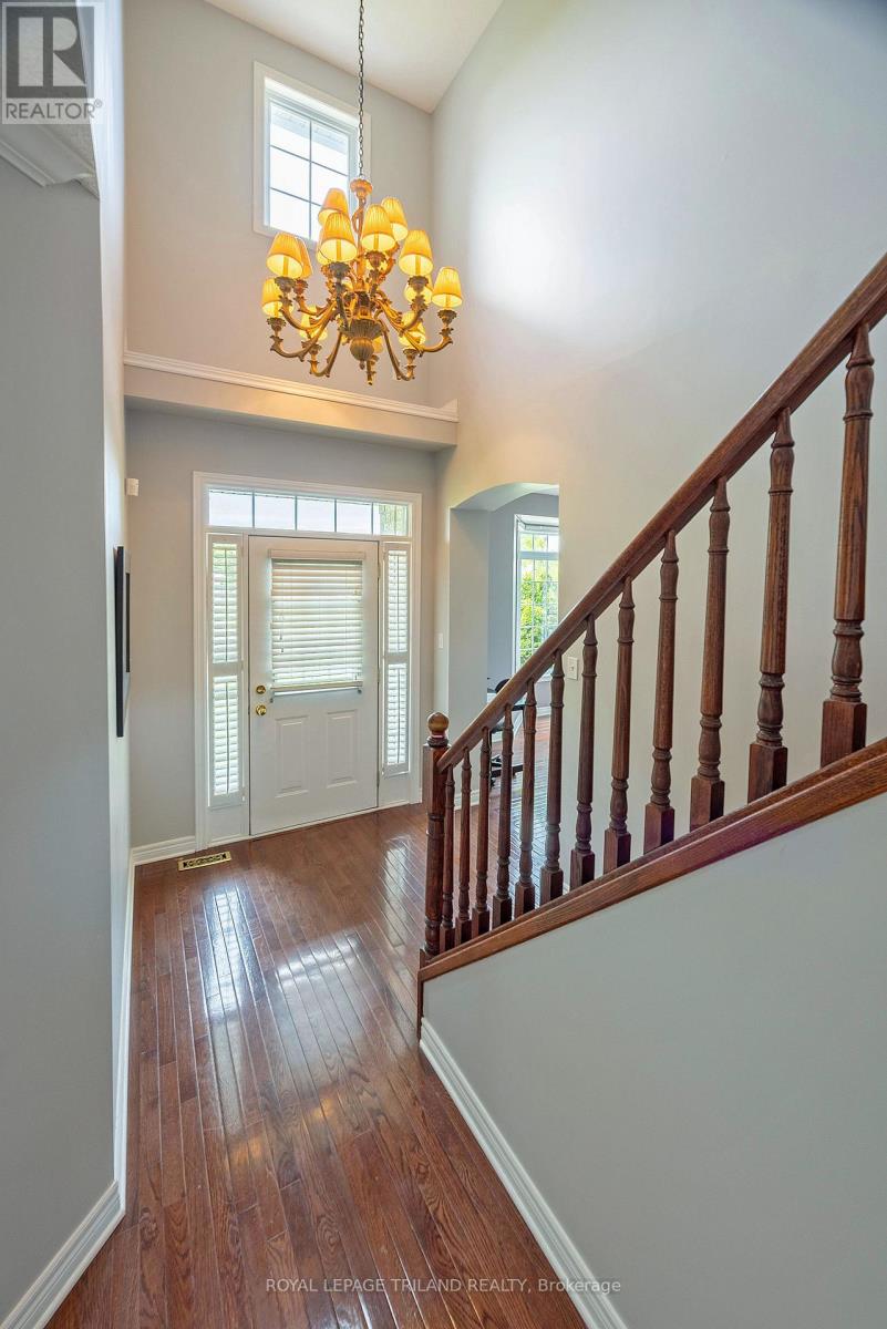 Photo 4 of 46 for 588 North Leaksdale Circle