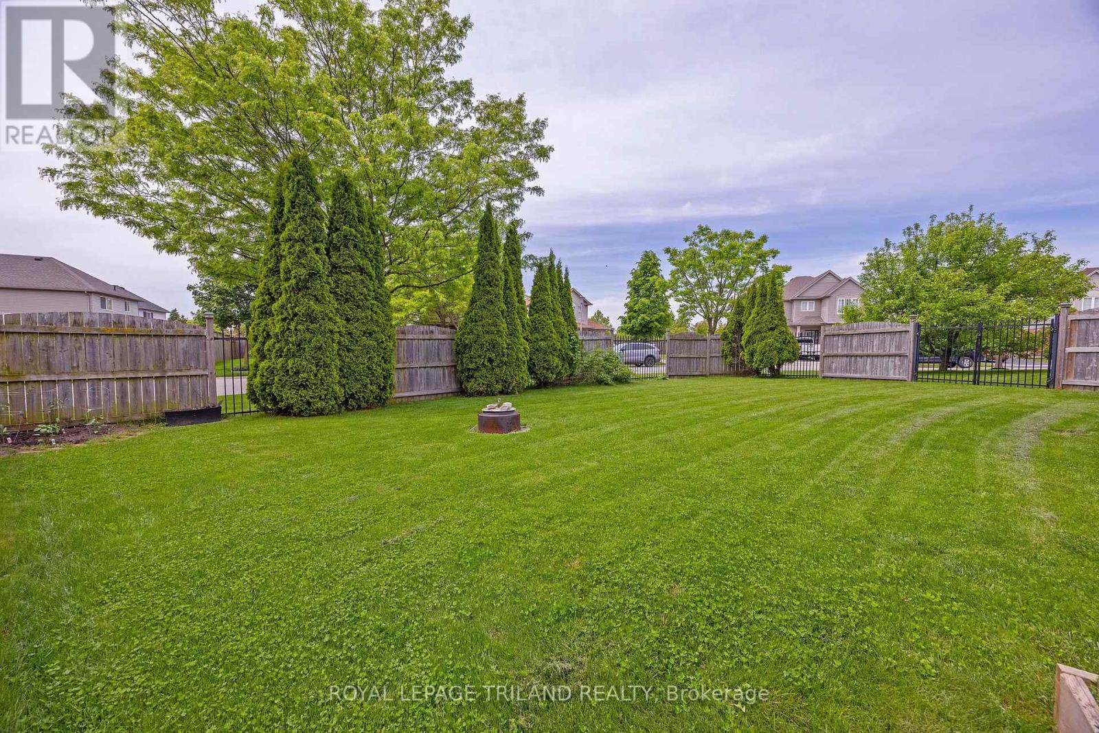 Photo 43 of 46 for 588 North Leaksdale Circle