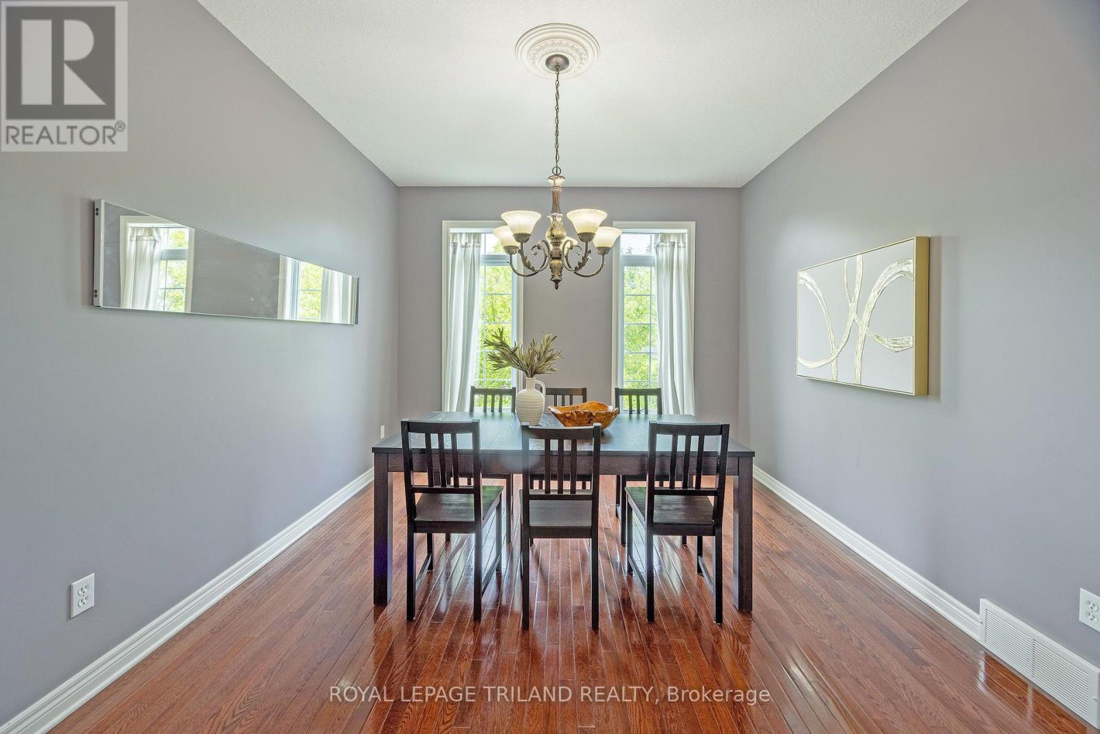 Photo 8 of 46 for 588 North Leaksdale Circle