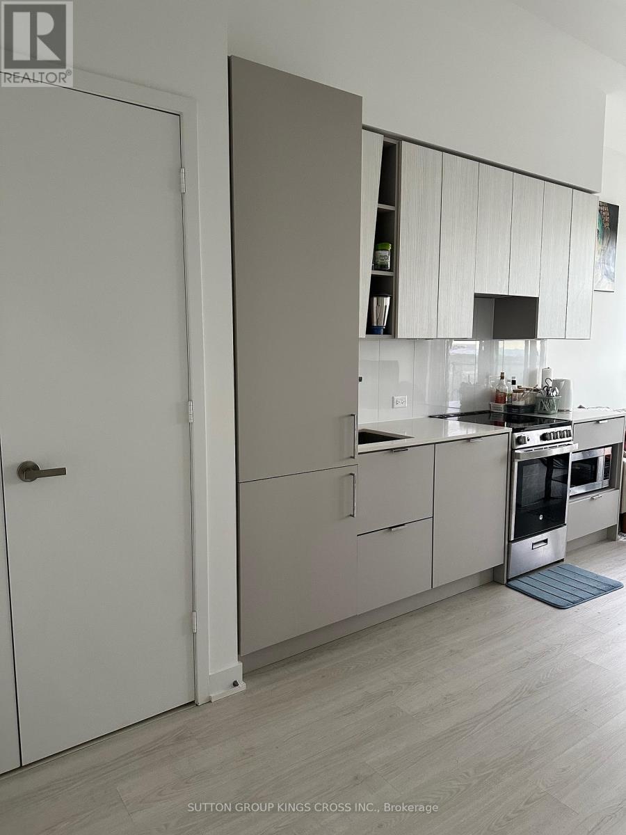 2504 - 3883 Quartz Road, Mississauga (City Centre), Ontario  L5B 0M4 - Photo 11 - W12188194