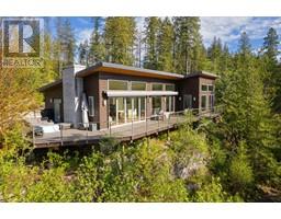 17246 PILOT BAY Road, crawford bay, British Columbia