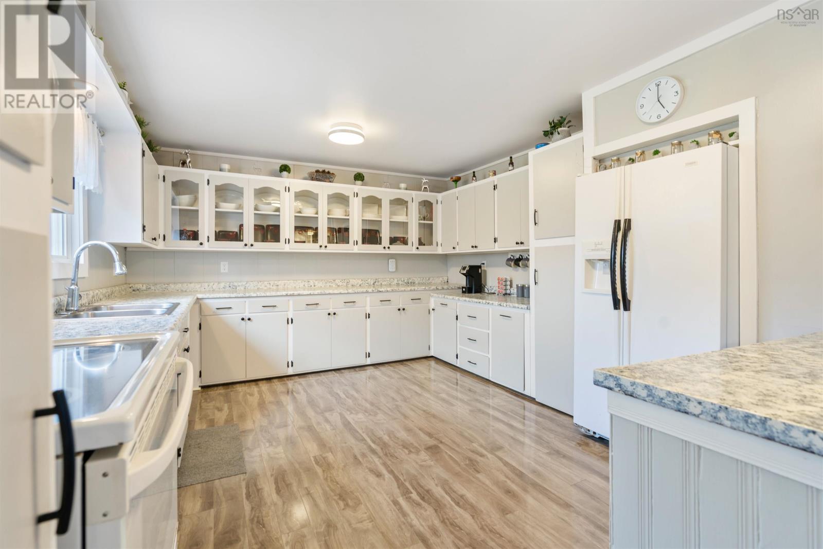 1197 Highway 2, Five Islands, Nova Scotia  B0M 1K0 - Photo 14 - 202509414