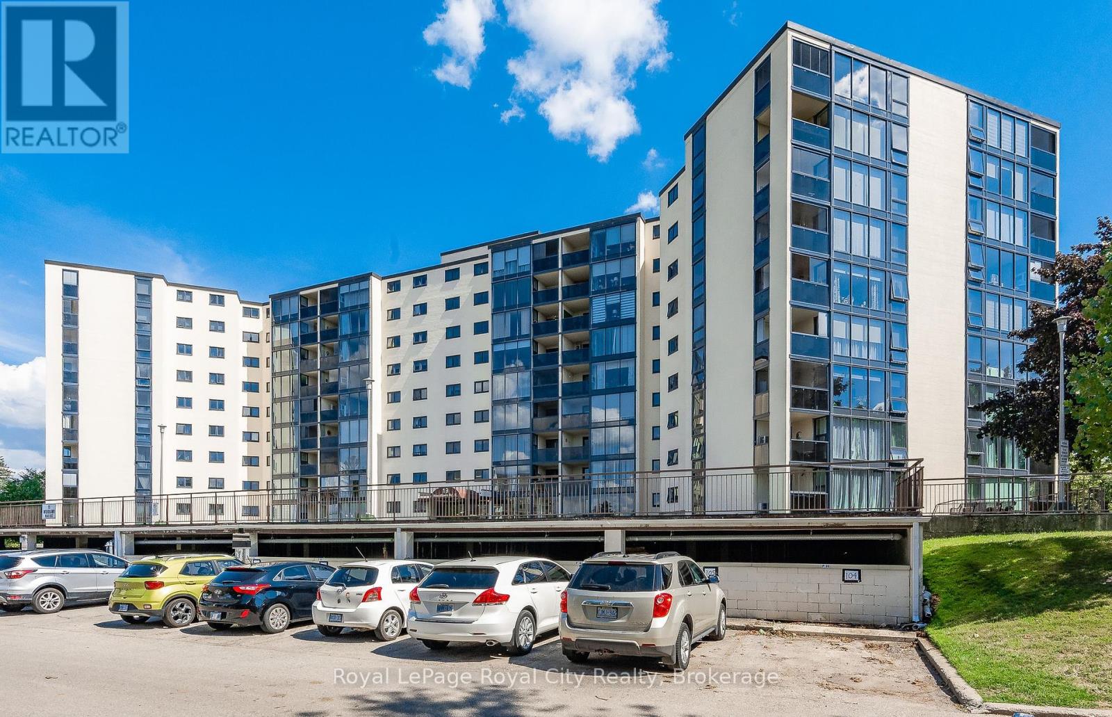 Property at 207 - 19 WOODLAWN ROAD E image 3