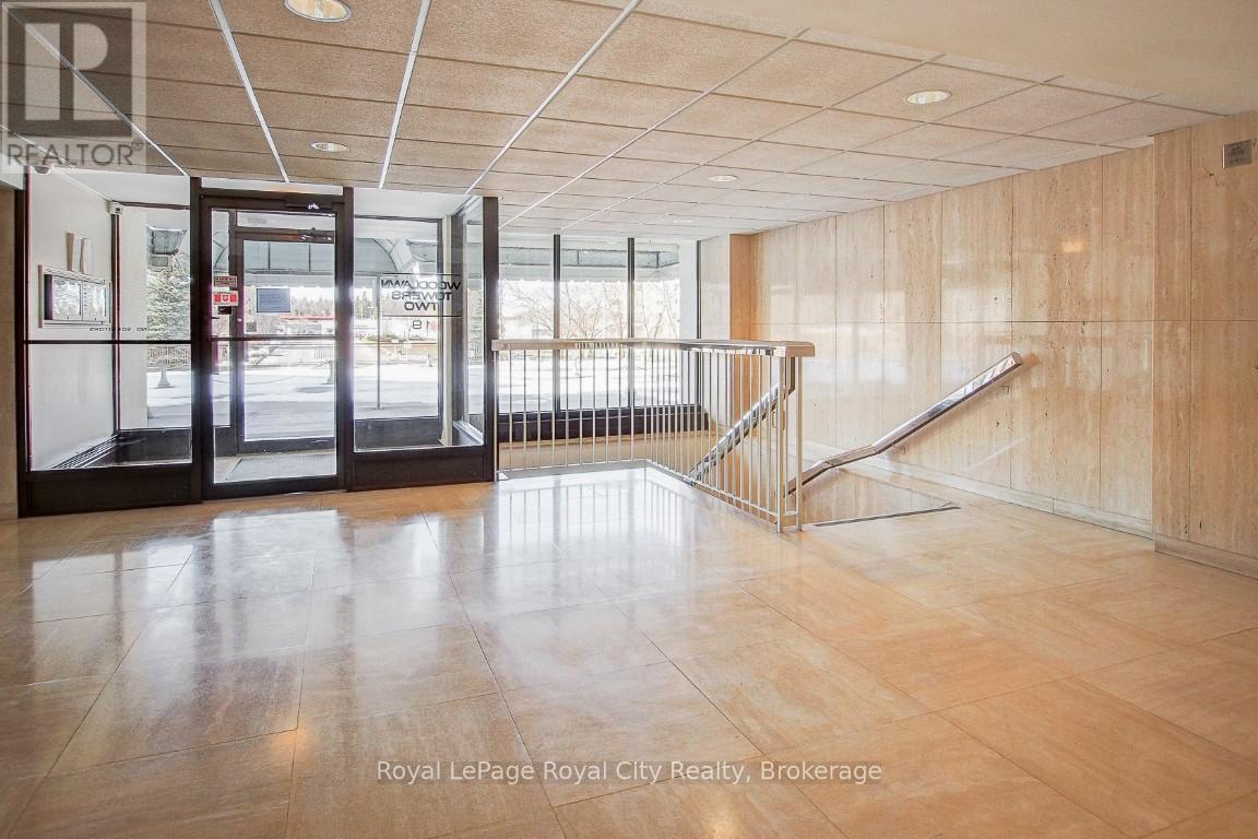 Property at 207 - 19 WOODLAWN ROAD E image 4