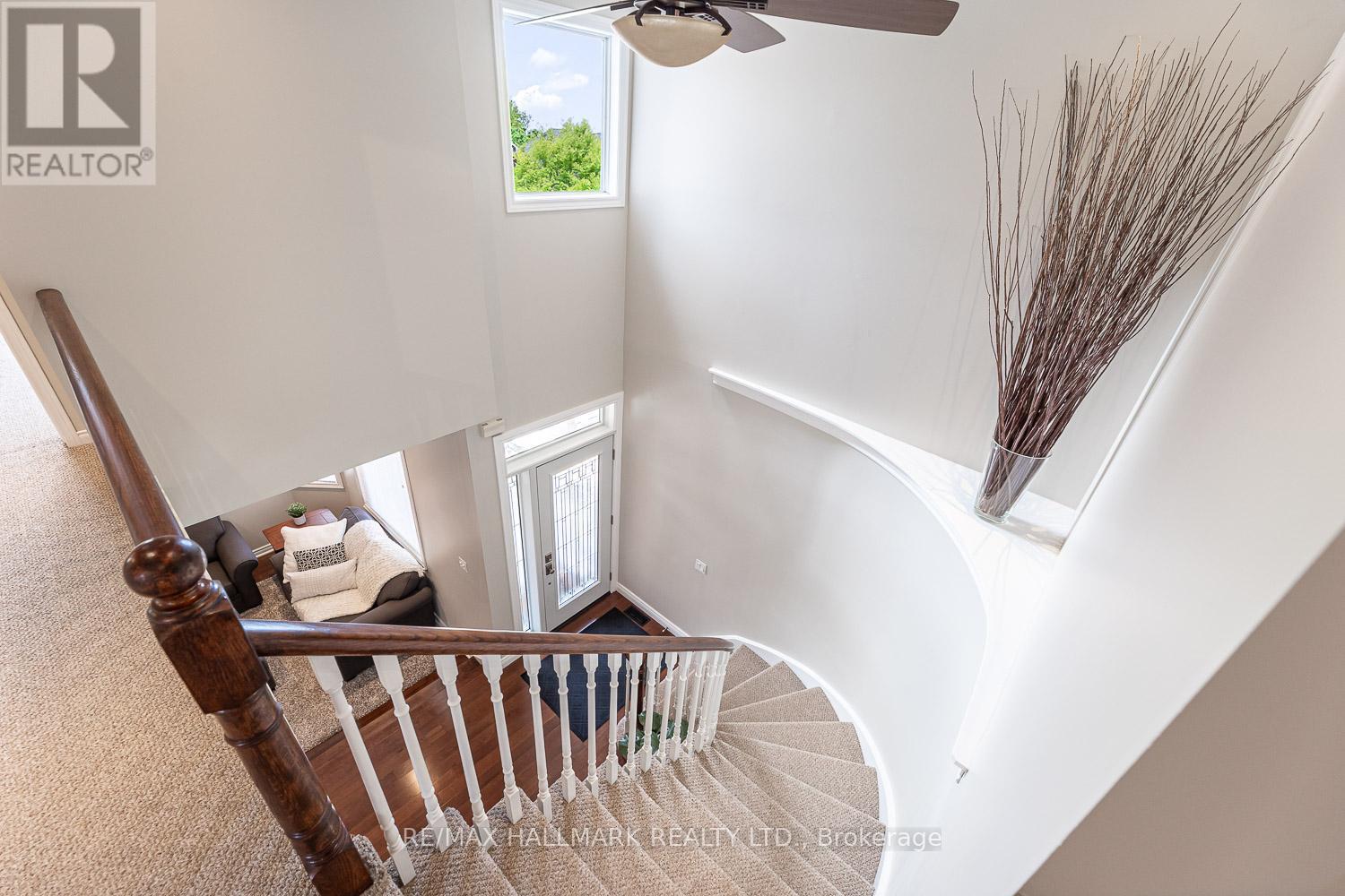 105 Secord Street, Pickering, Ontario  L1V 6V6 - Photo 17 - E12164536