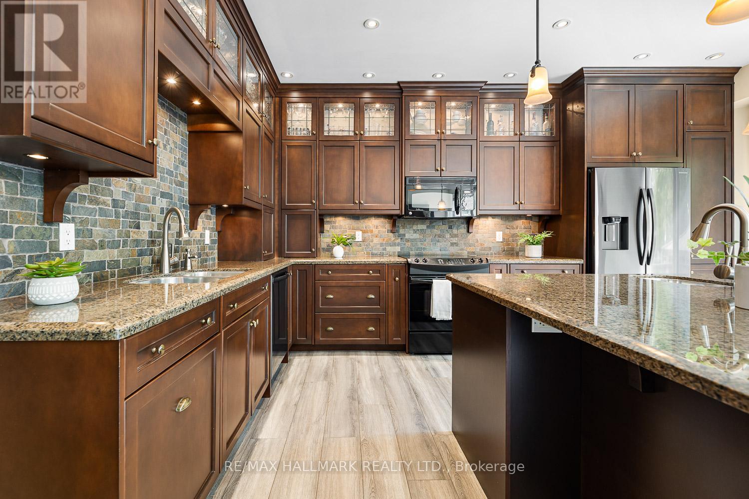 105 Secord Street, Pickering, Ontario  L1V 6V6 - Photo 12 - E12164536