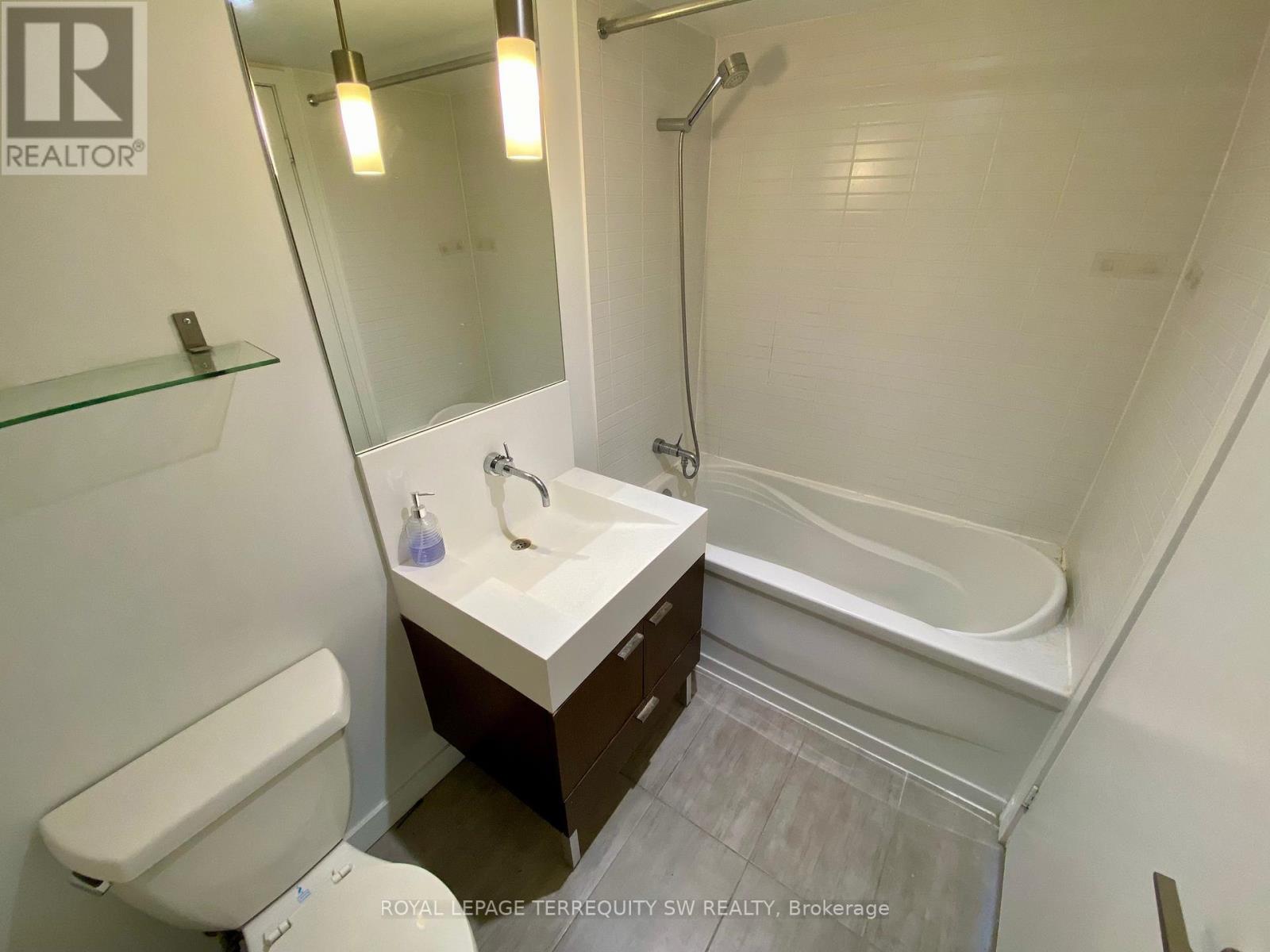 707 - 110 Charles Street E, Toronto, Ontario  M4Y 1T5 - Photo 25 - C12074093