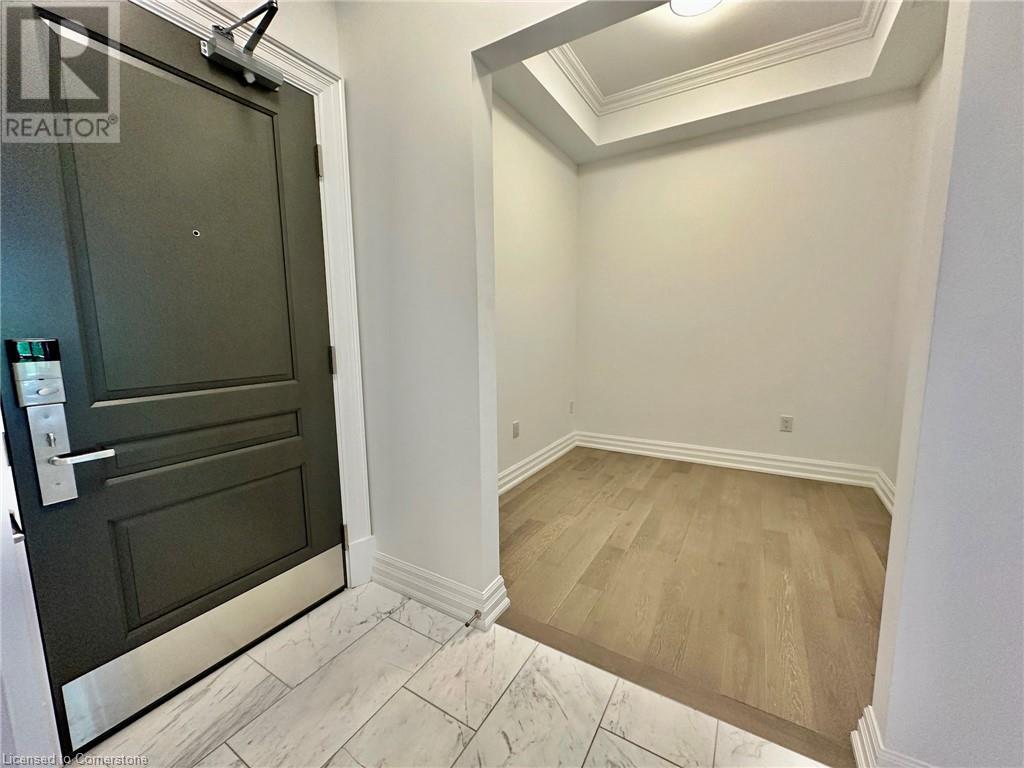 2060 Lakeshore Road Unit# 207, Burlington, Ontario  L7R 0G2 - Photo 4 - 40735793