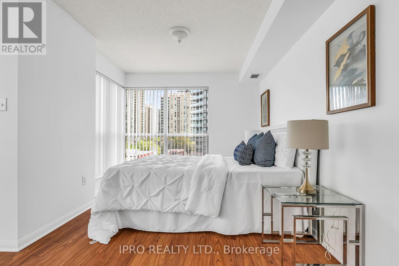 813 - 23 Lorraine Drive, Toronto, Ontario  M2N 6Z6 - Photo 30 - C12185390