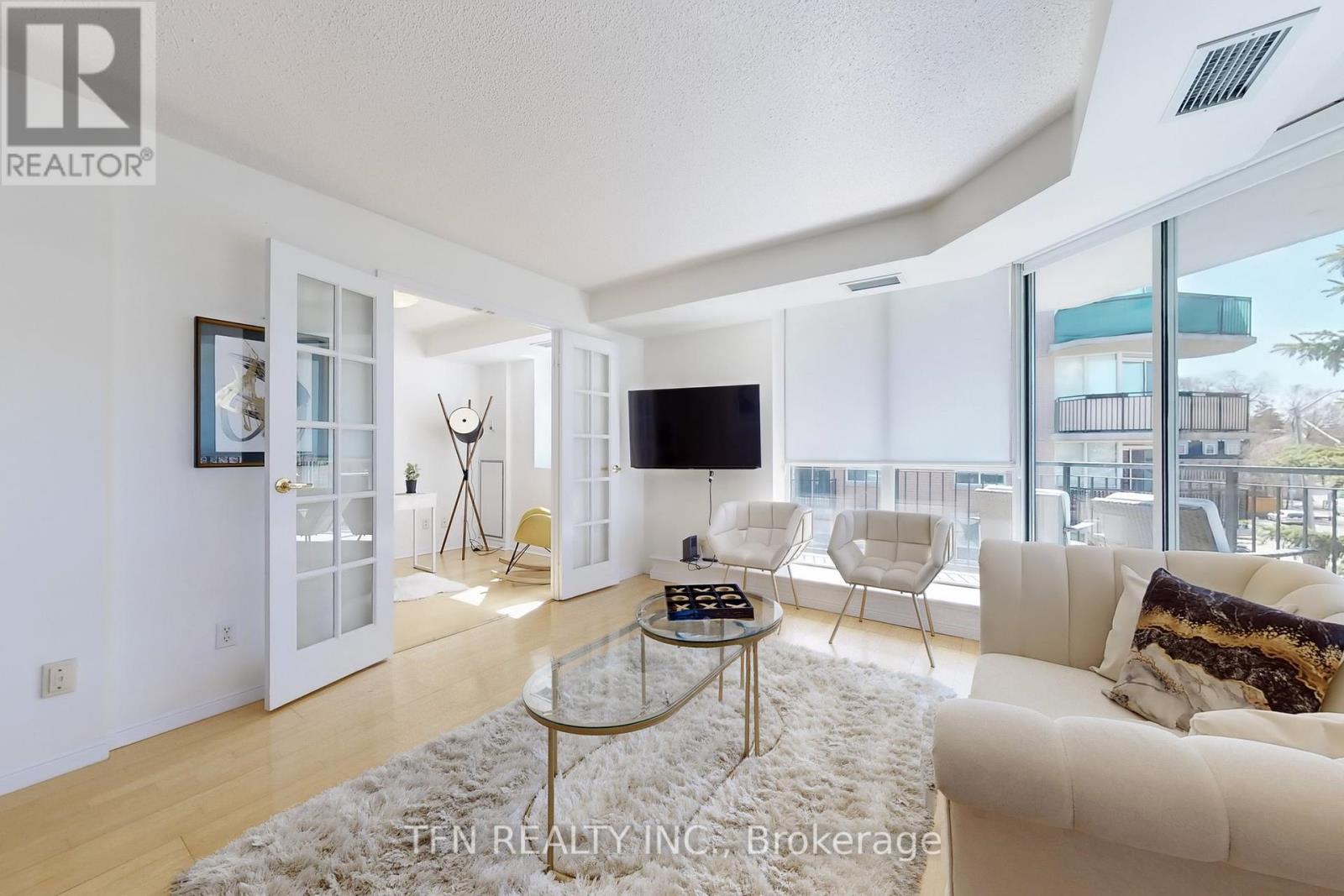 305 - 3130 Yonge Street, Toronto, Ontario  M4N 2K6 - Photo 4 - C12185437