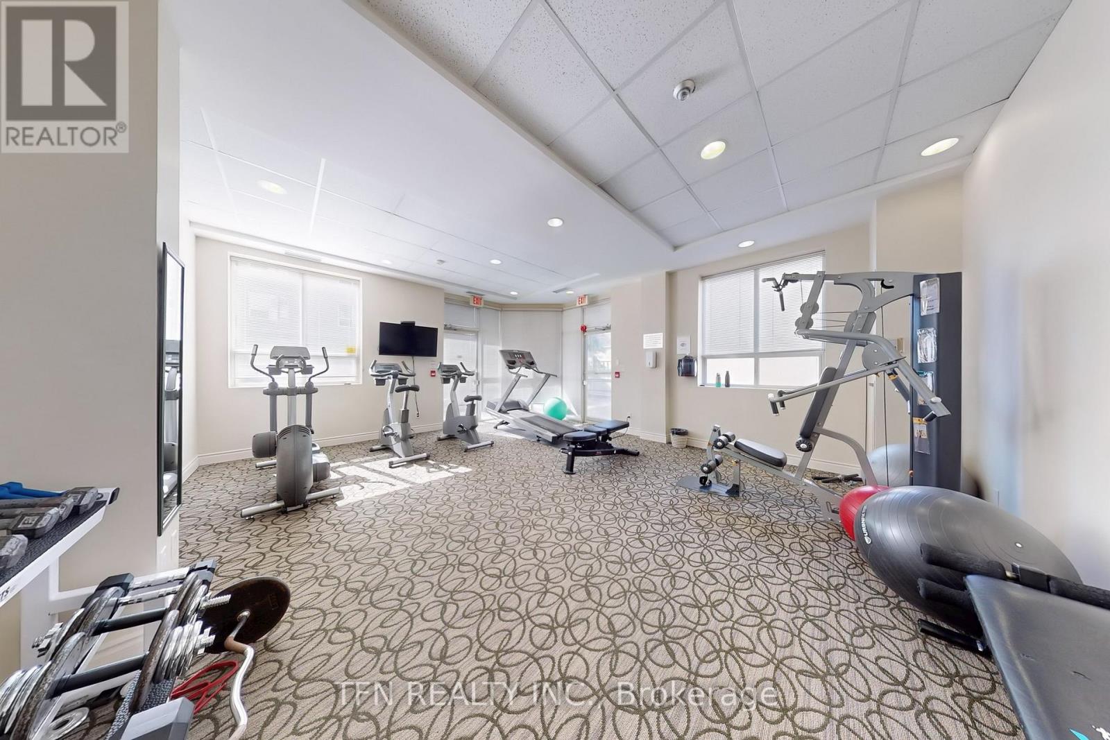 305 - 3130 Yonge Street, Toronto, Ontario  M4N 2K6 - Photo 32 - C12185437