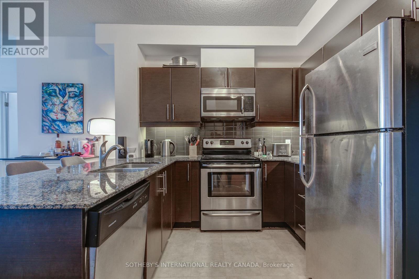 508 - 33 Bay Street, Toronto, Ontario  M5J 2Z3 - Photo 9 - C12185464