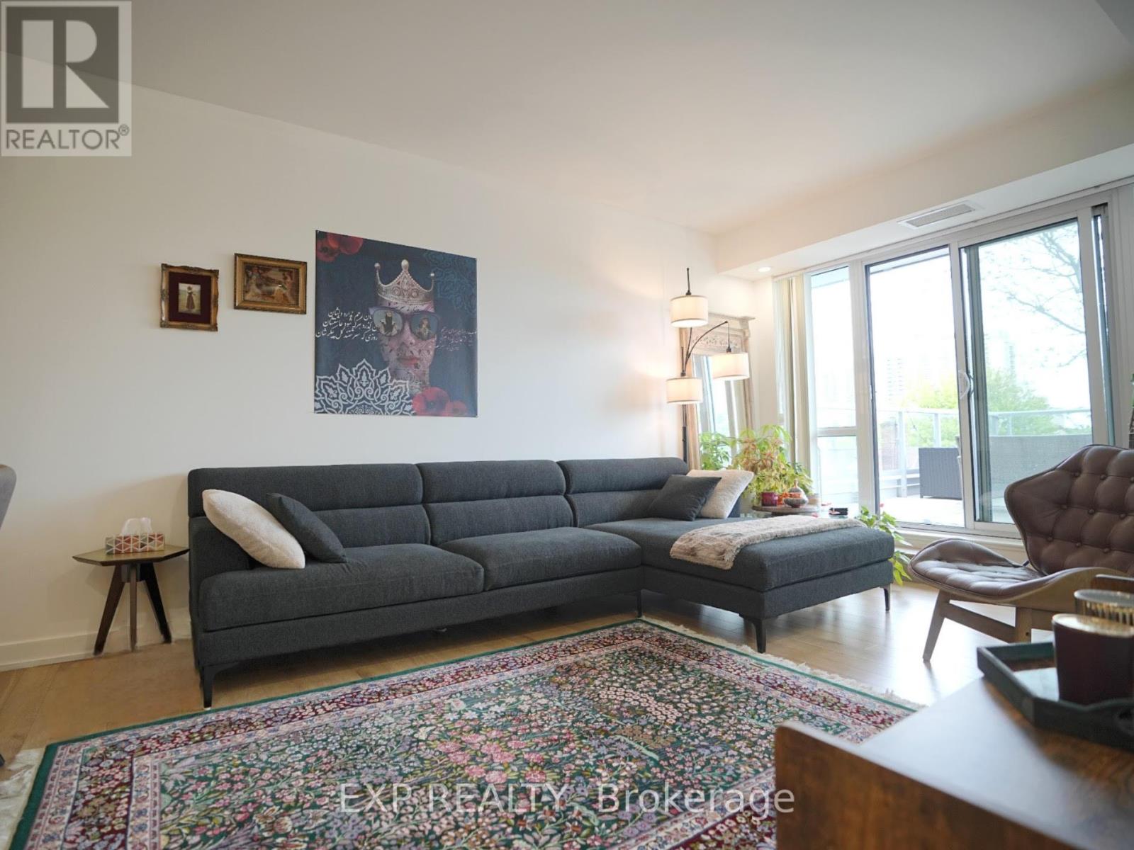312 - 501 St Clair Avenue W, Toronto, Ontario  M5P 0A2 - Photo 8 - C12188236