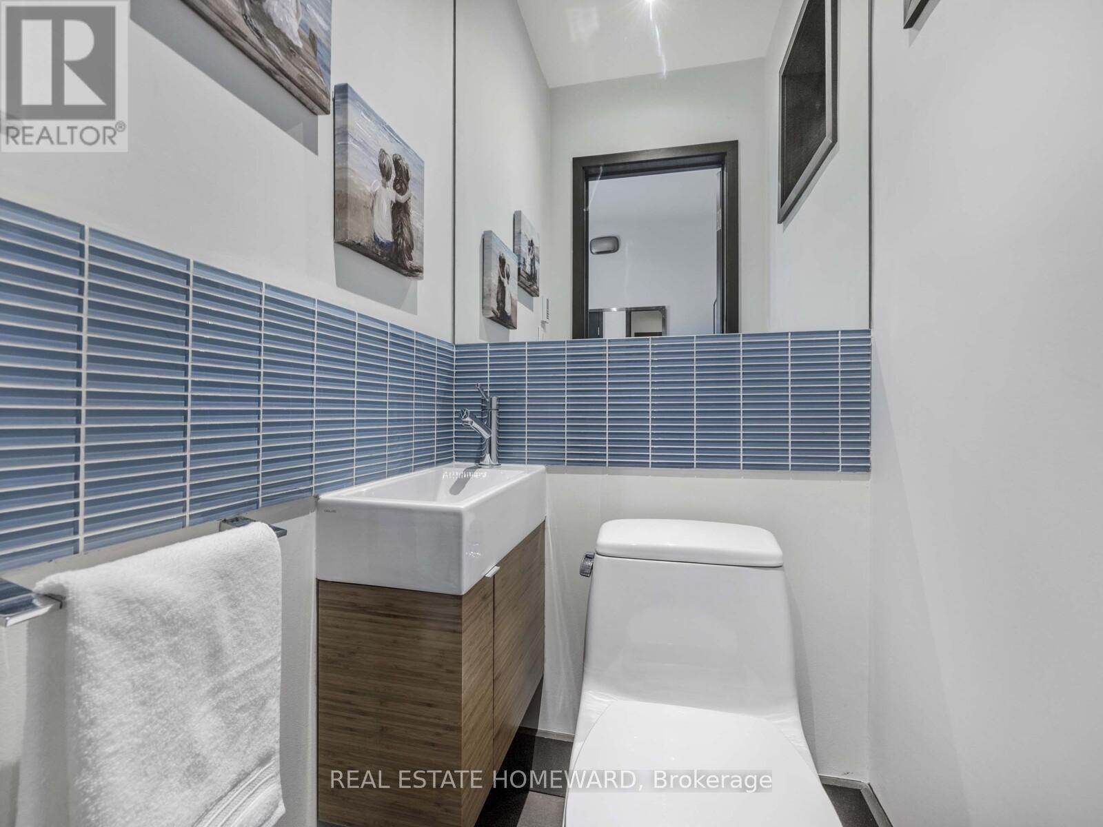 258 St Clements Avenue, Toronto, Ontario  M5R 1H5 - Photo 16 - C12188246