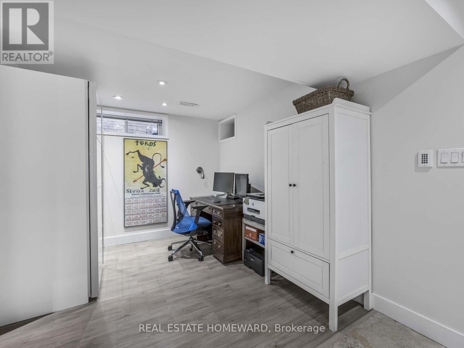 258 St Clements Avenue, Toronto, Ontario  M5R 1H5 - Photo 27 - C12188246