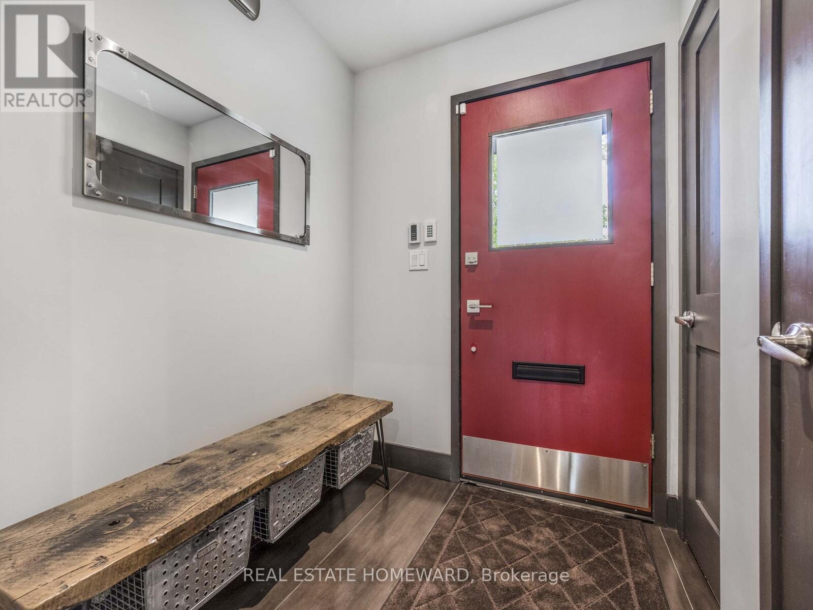 258 St Clements Avenue, Toronto, Ontario  M5R 1H5 - Photo 3 - C12188246