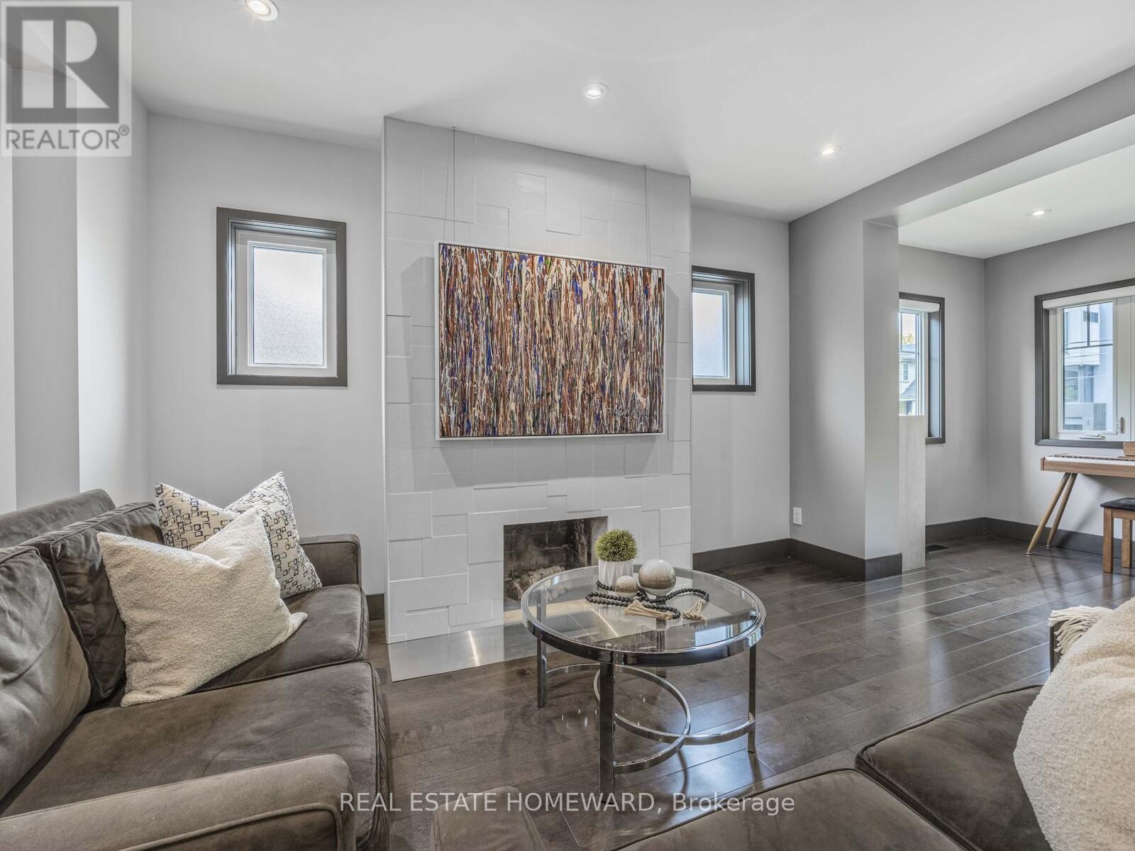 258 St Clements Avenue, Toronto, Ontario  M5R 1H5 - Photo 6 - C12188246