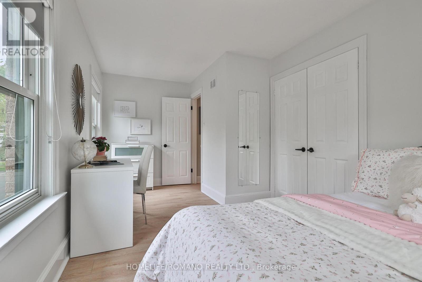 542 Deloraine Avenue, Toronto, Ontario  M5M 2C3 - Photo 38 - C12185577