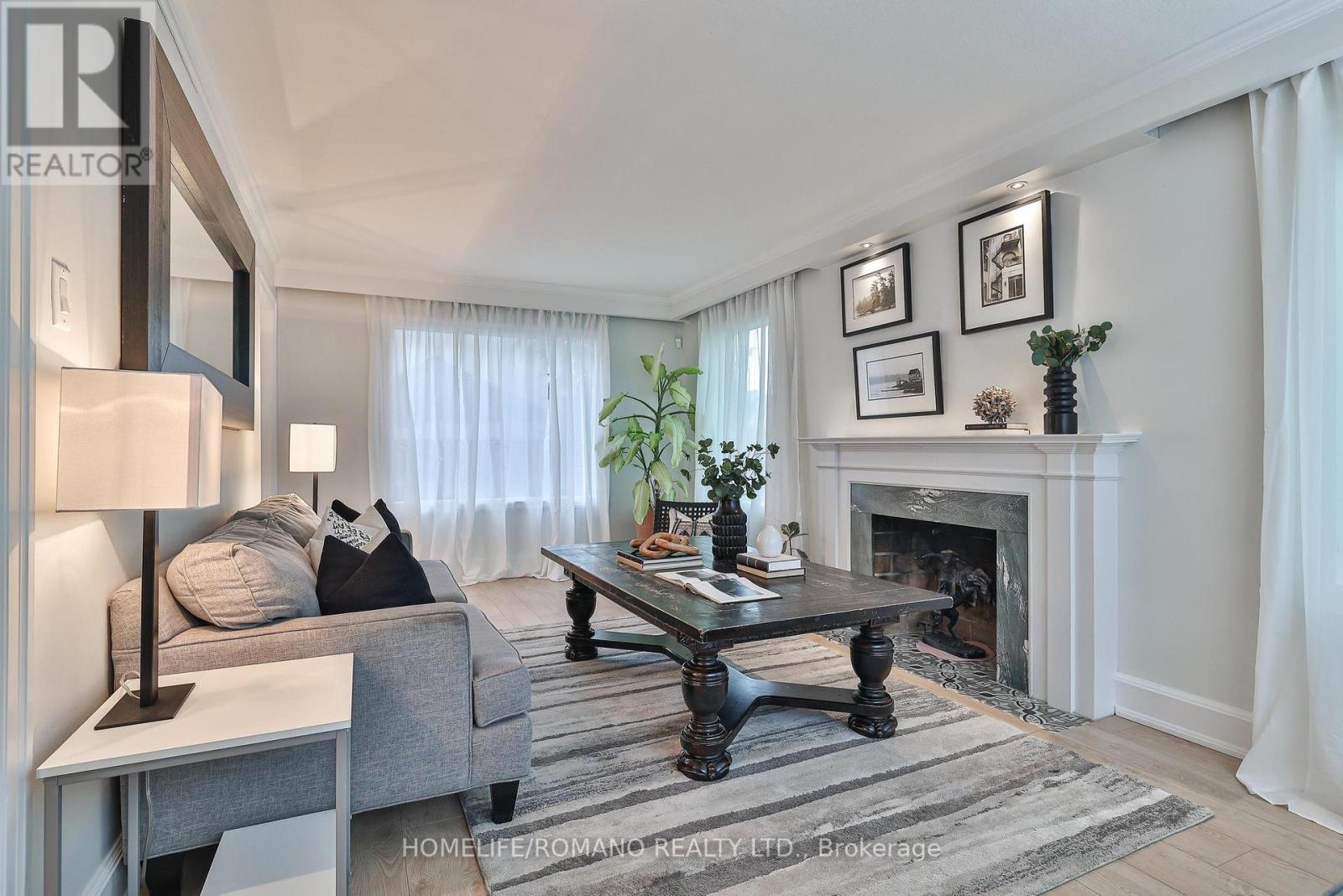 542 Deloraine Avenue, Toronto, Ontario  M5M 2C3 - Photo 6 - C12185577
