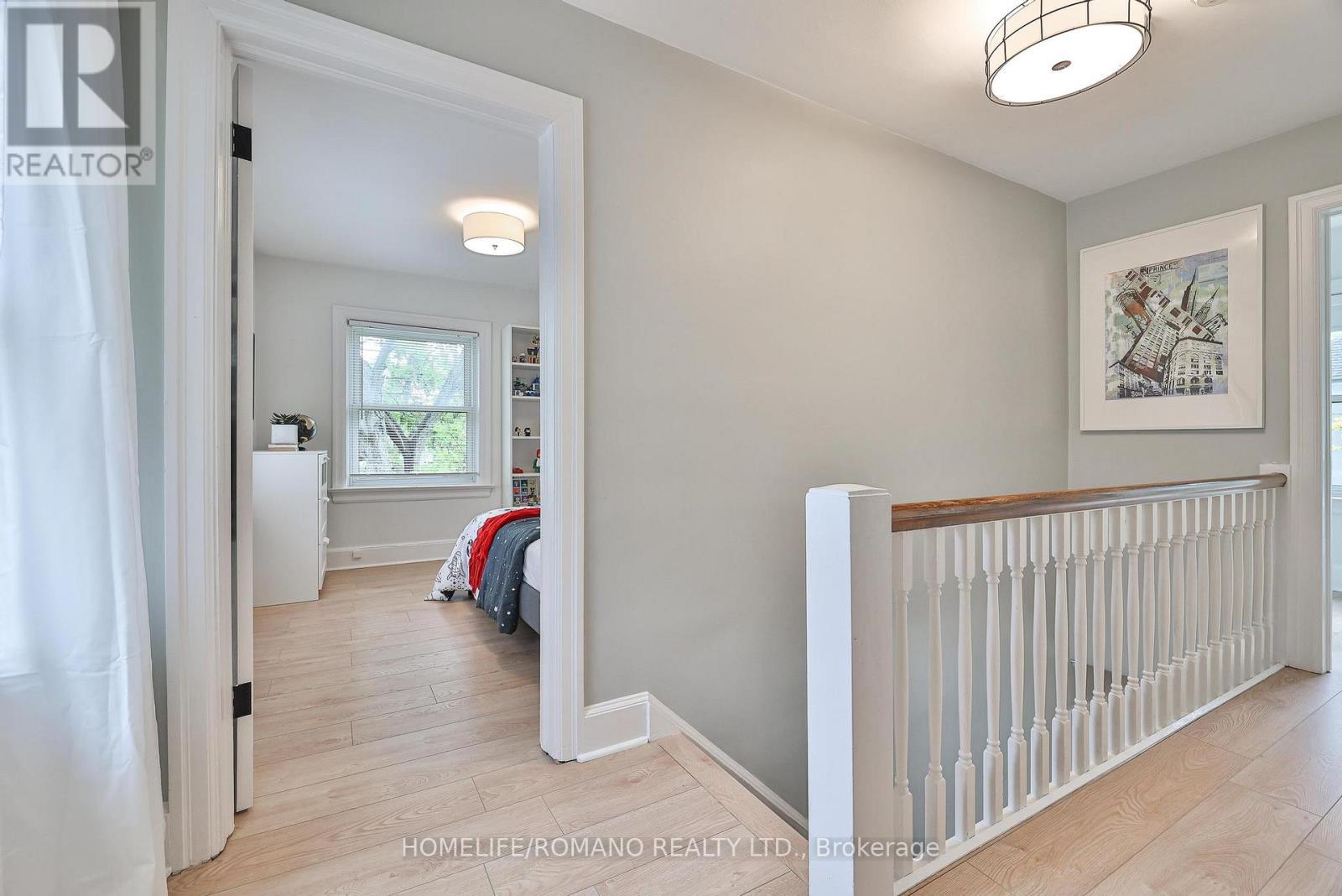 542 Deloraine Avenue, Toronto, Ontario  M5M 2C3 - Photo 36 - C12185577