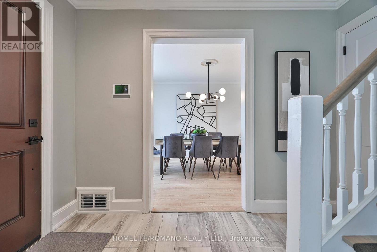 542 Deloraine Avenue, Toronto, Ontario  M5M 2C3 - Photo 40 - C12185577