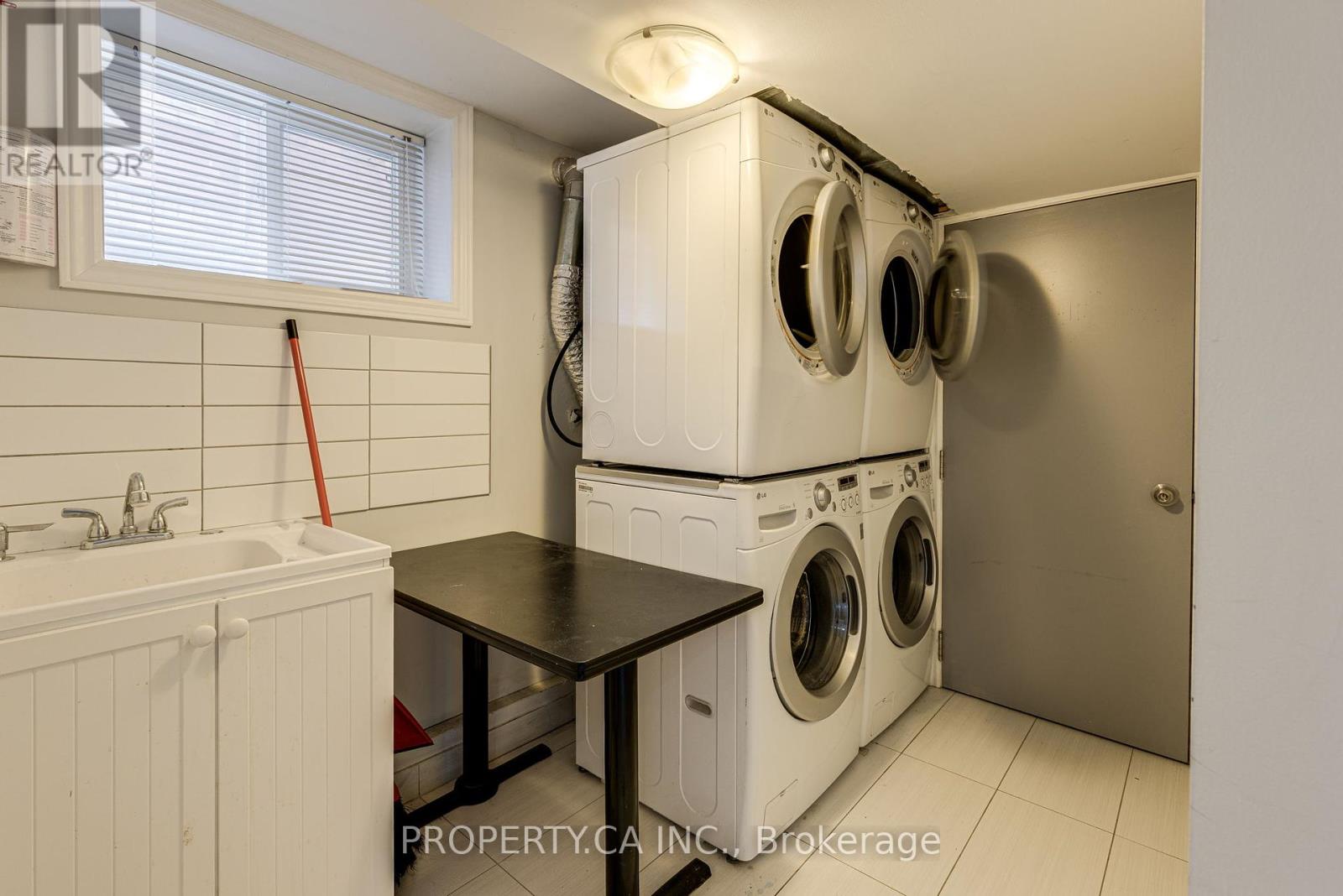 4 - 967 Avenue Road, Toronto, Ontario  M5P 2K9 - Photo 14 - C12185638