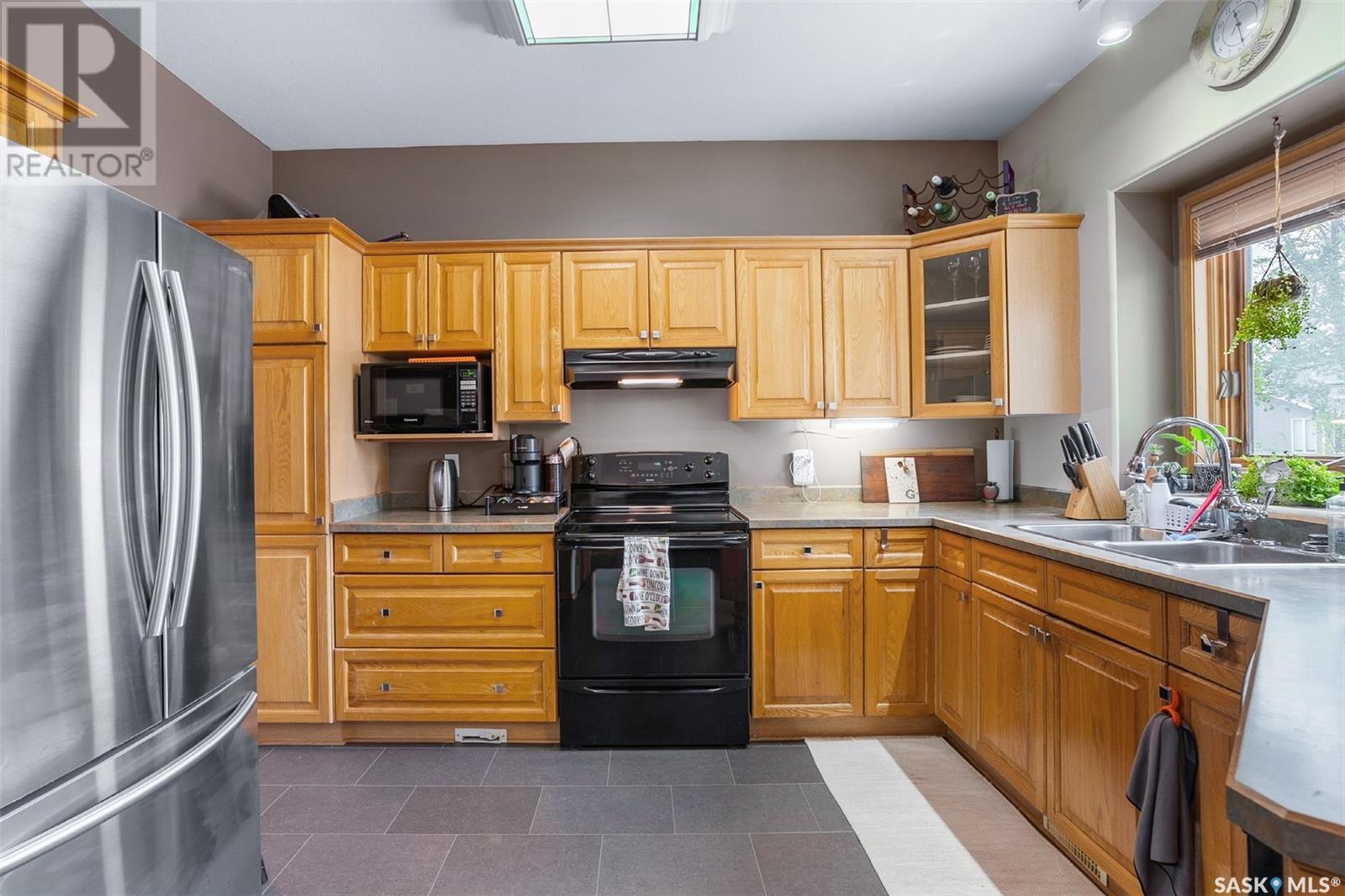 138 Eastman Cove, Saskatoon, Saskatchewan  S7N 4K9 - Photo 8 - SK007881