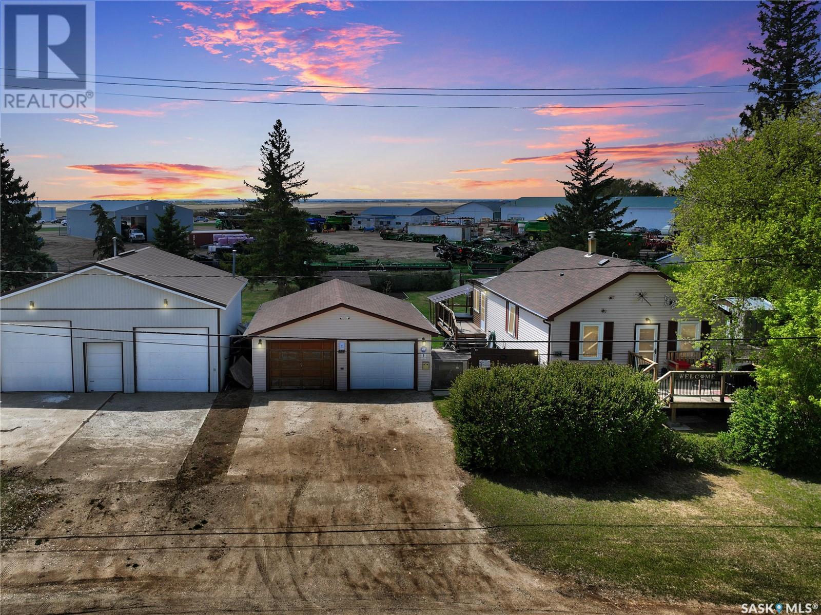 124 South Railway AVENUE, balcarres, Saskatchewan