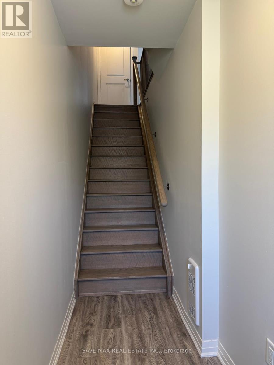 1615 Pleasure Valley Path, Oshawa, Ontario  L1G 0E3 - Photo 2 - E12188215