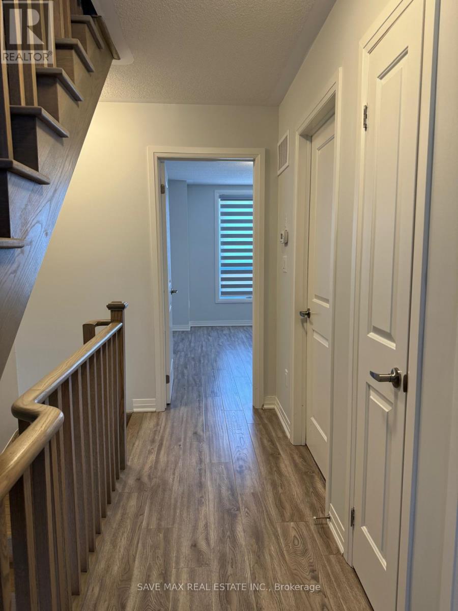 1615 Pleasure Valley Path, Oshawa, Ontario  L1G 0E3 - Photo 8 - E12188215