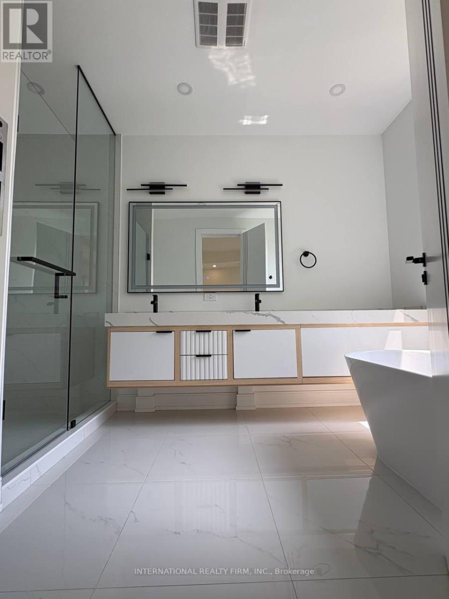 19 Ivy Avenue, Toronto, Ontario  M4L 2H6 - Photo 25 - E12183457