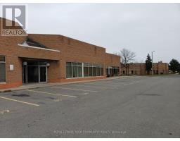6 - 90 IRONSIDE CRESCENT, Toronto, Ontario
