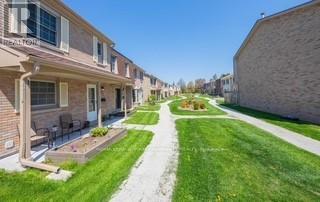 34 - 580 EYER DRIVE, Pickering, Ontario