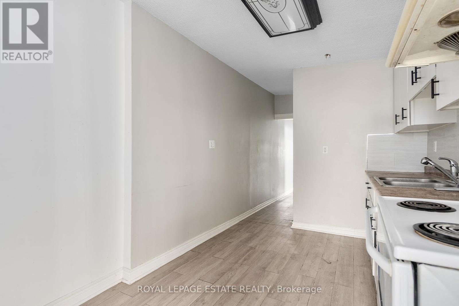 874 Eastern Avenue, Toronto, Ontario  M4L 1A3 - Photo 15 - E12185483