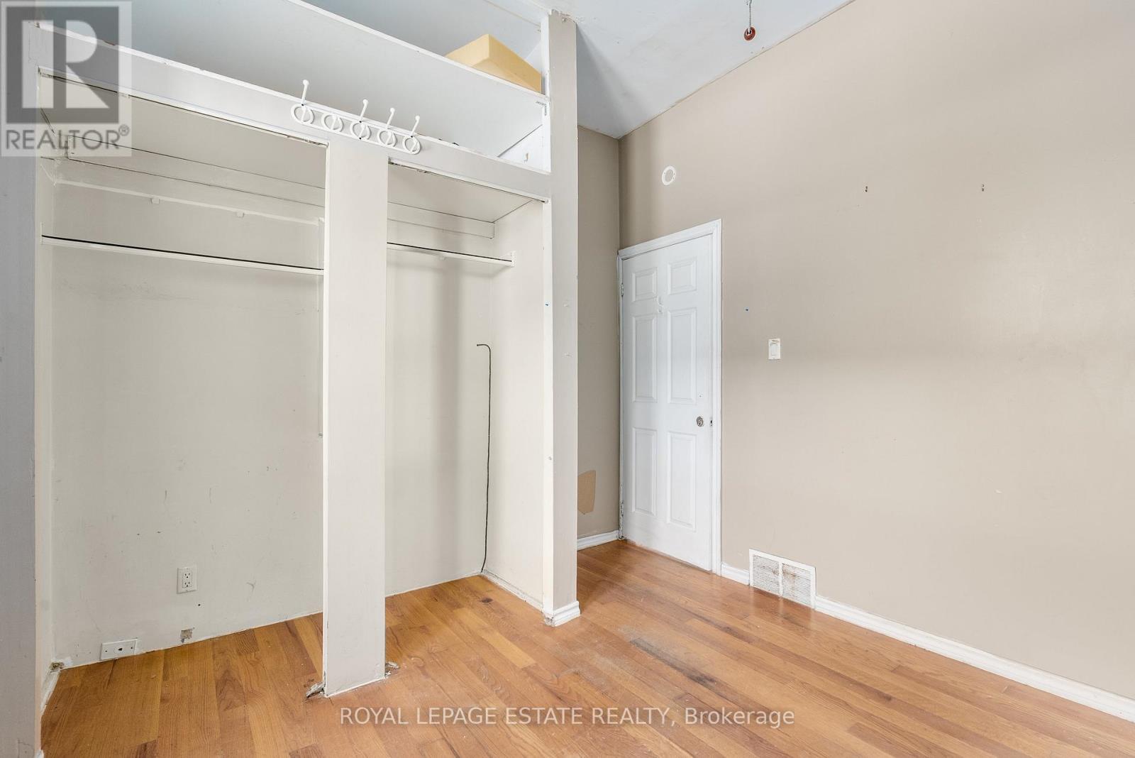 876 Eastern Avenue, Toronto, Ontario  M4L 1A3 - Photo 11 - E12185485