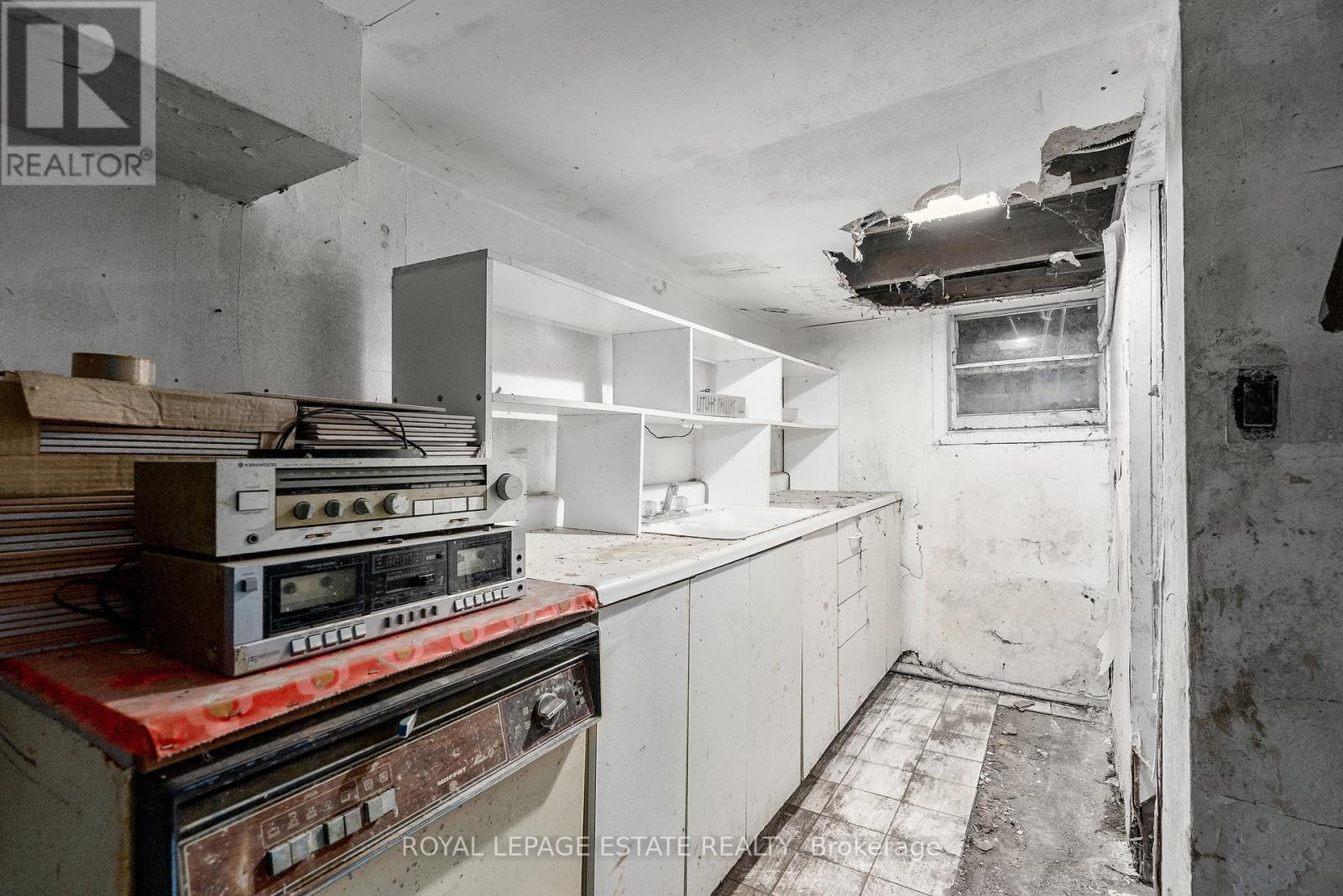 876 Eastern Avenue, Toronto, Ontario  M4L 1A3 - Photo 24 - E12185485