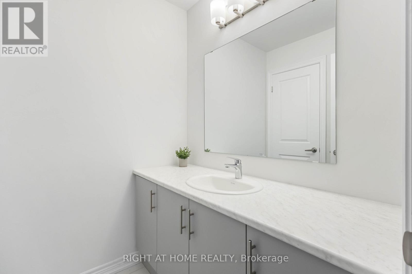 2020 Cameron Lott Crescent, Oshawa, Ontario  L1L 0S1 - Photo 26 - E12185649