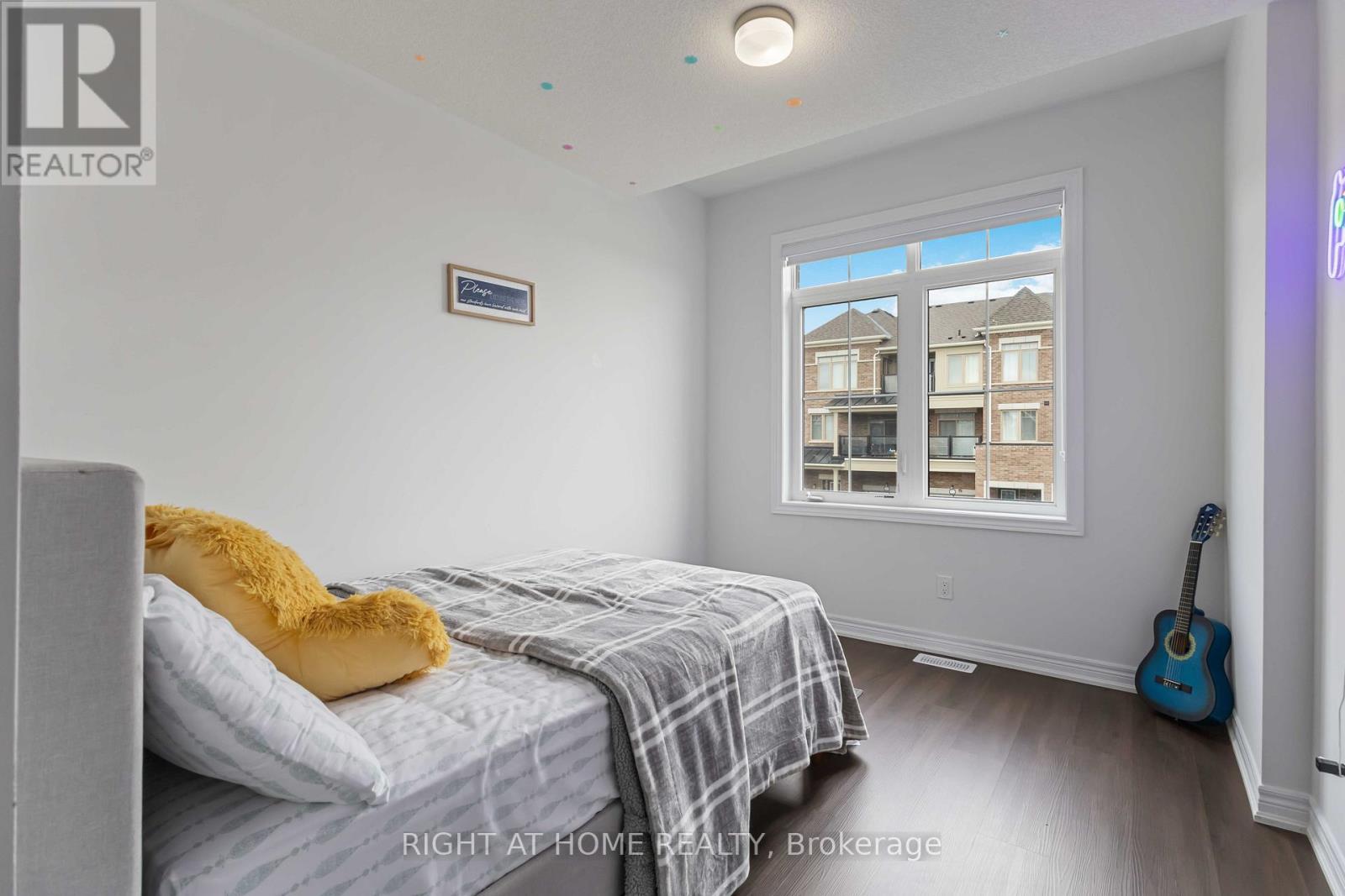 2020 Cameron Lott Crescent, Oshawa, Ontario  L1L 0S1 - Photo 24 - E12185649