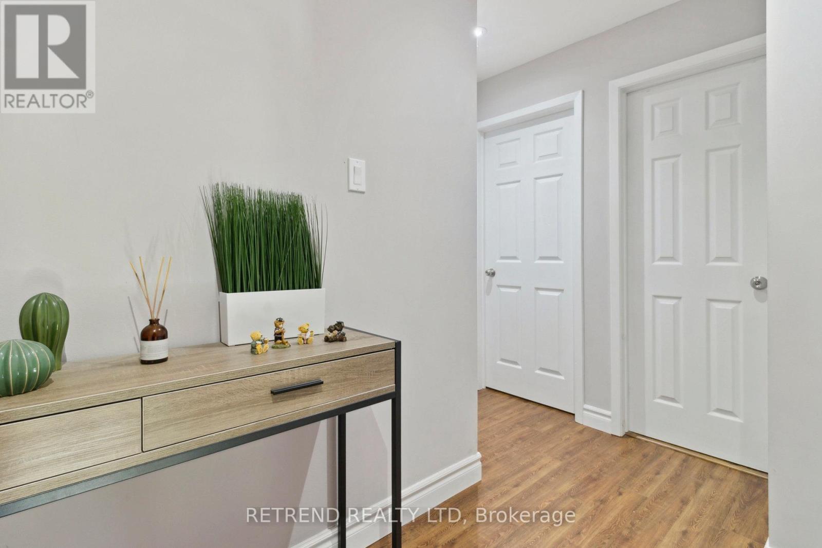 8 Niles Way, Markham, Ontario  L3T 5B8 - Photo 26 - N12177596