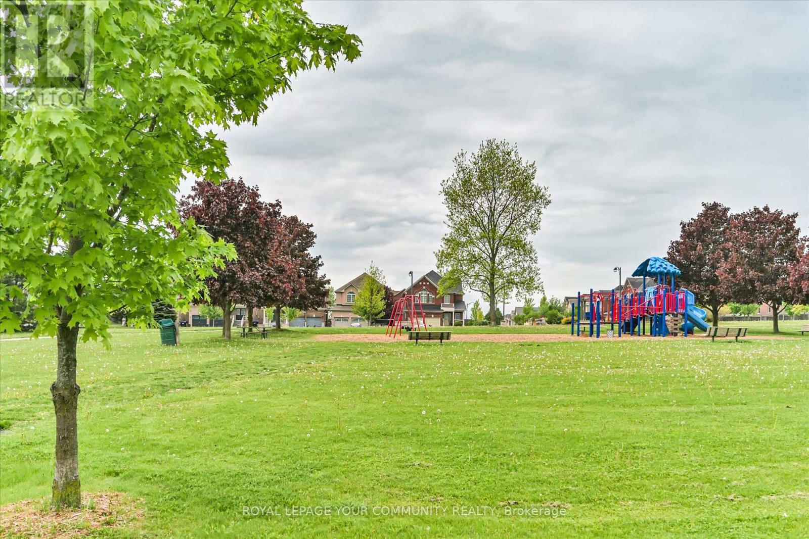 8 Highland Terrace, Bradford West Gwillimbury, Ontario  L3Z 3E8 - Photo 33 - N12185392