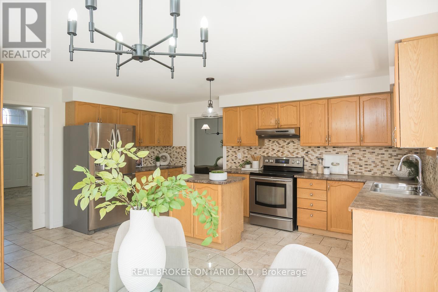 3751 Bishop Strachan Court, Mississauga (Lisgar), Ontario  L5N 6N9 - Photo 23 - W12188234