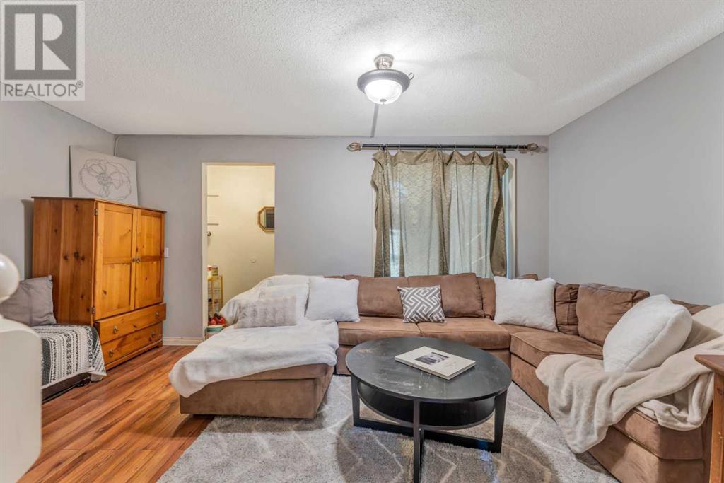 Property at 55 Penworth Close SE image 2