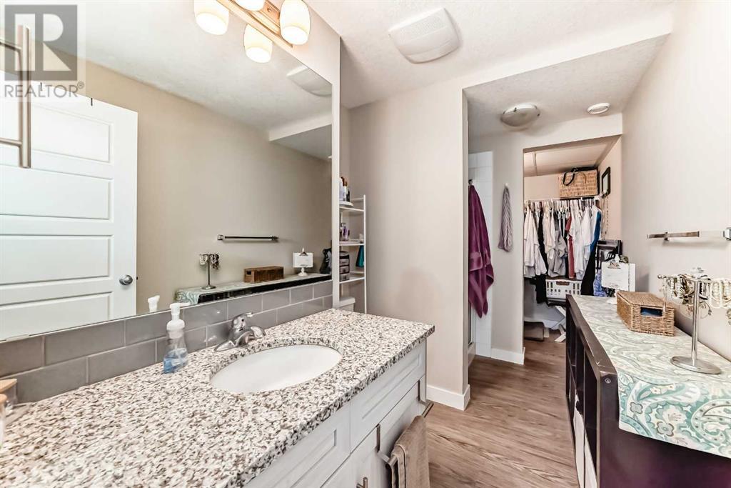 1102, 2461 Baysprings Link Sw, Airdrie, Alberta  T4B 4C6 - Photo 17 - A2222030