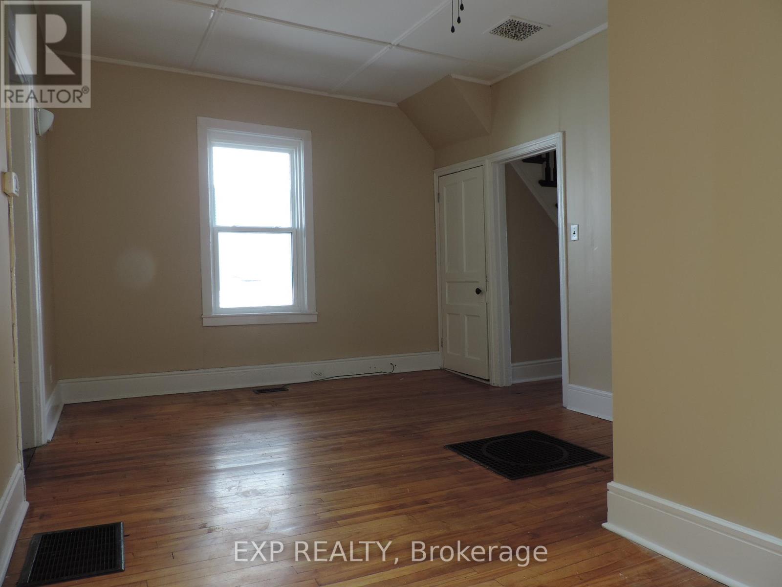 231 Water Street W, Cornwall, Ontario  K6J 1A4 - Photo 10 - X12188238